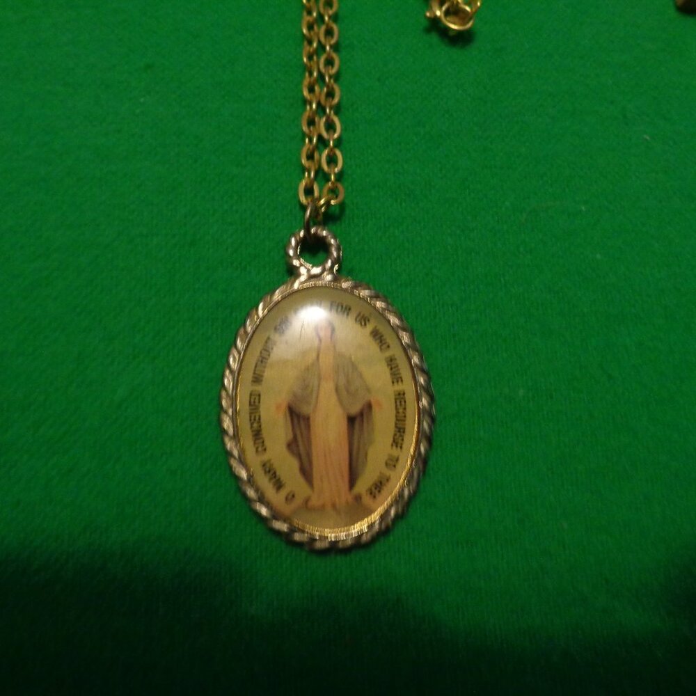 MOTHER MARY VINTAGE NECKLACE W WRITING TINY CROSS & OPAL PENDANT LOT - Picture 8 of 8